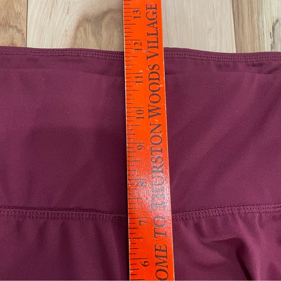 Lane Bryant LIVI Power Color Block Capri Signature S Leggings Zinfandel Sz 18/20 - Picture 6 of 15
